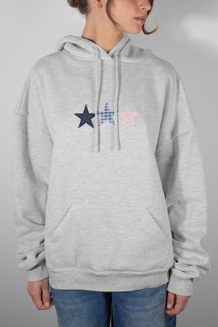 Three-star patch hoodie | Subdued