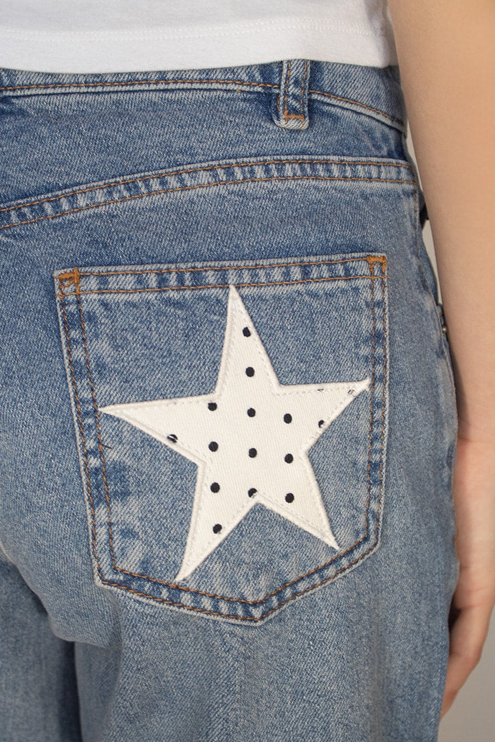 Low-rise star jeans | Subdued