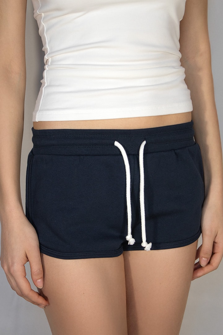 Stars shorts | Subdued