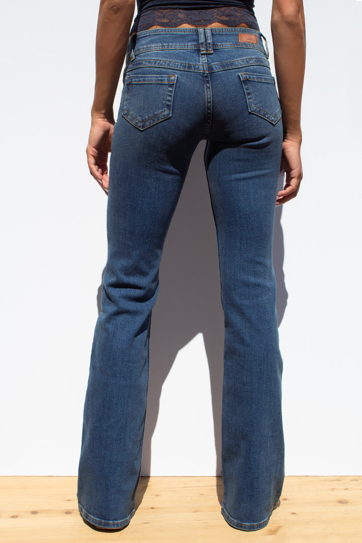 Double-button flared jeans | Subdued