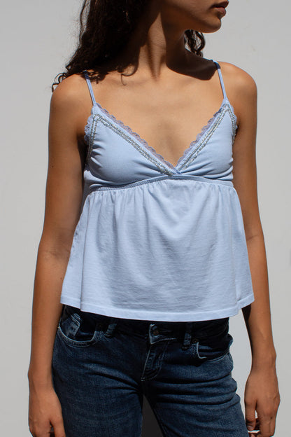 V-neck top with lace and bead | Subdued