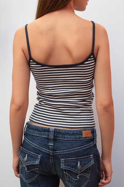 Scoop neck top | Subdued