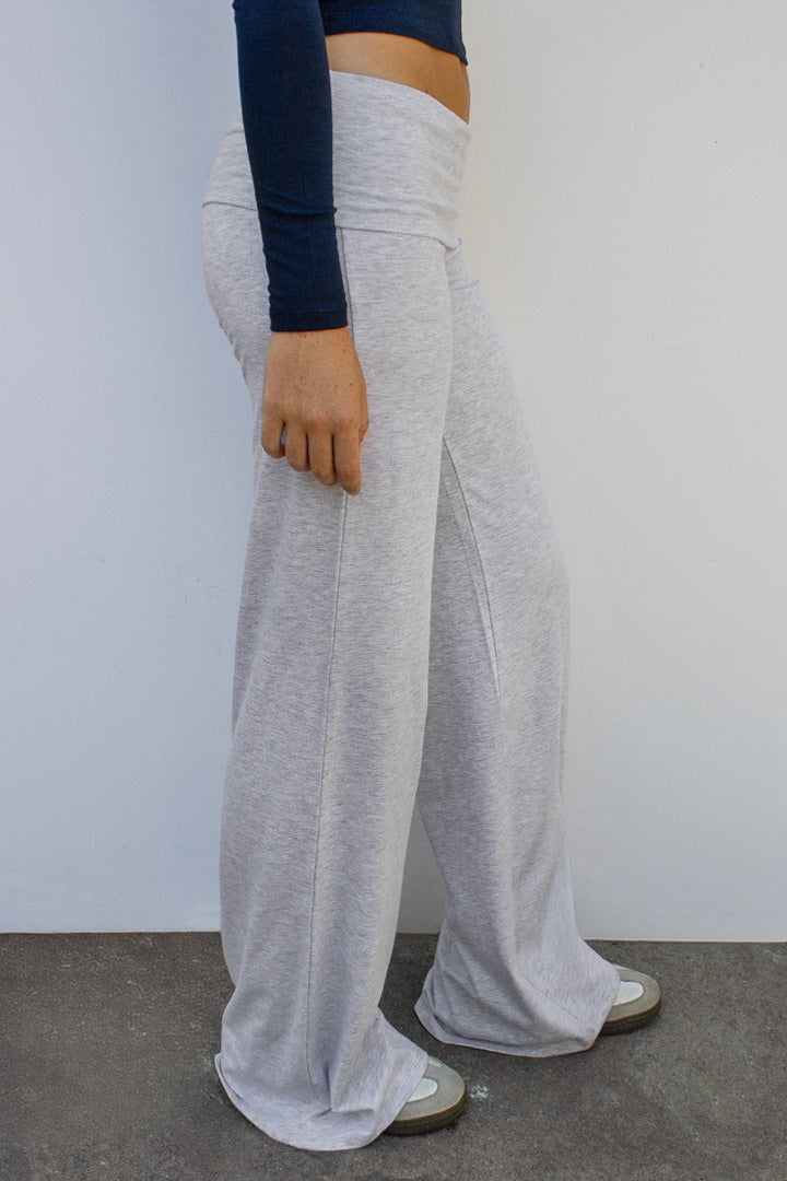 Wide-leg pants with cuffs | Subdued