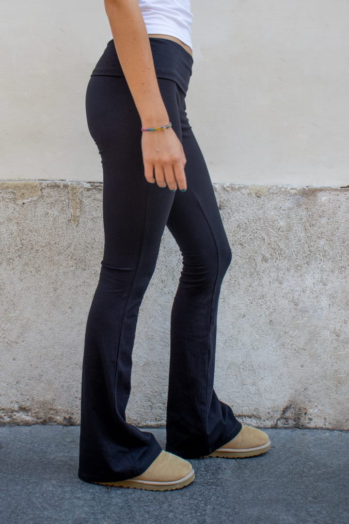 Cuffed pants | Subdued