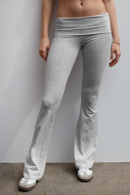 Cuffed pants | Subdued