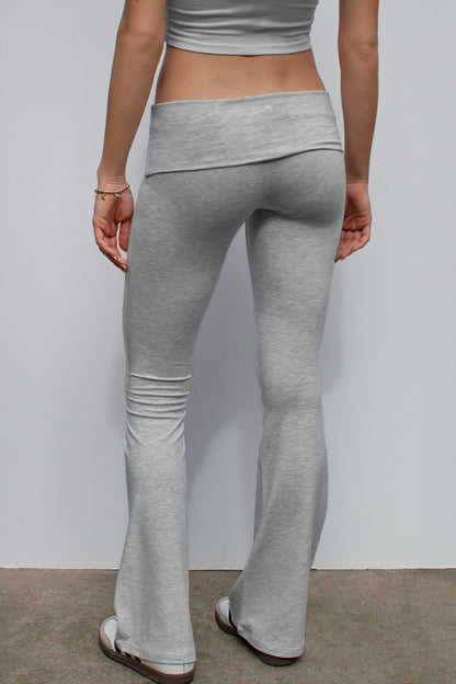 Cuffed pants | Subdued
