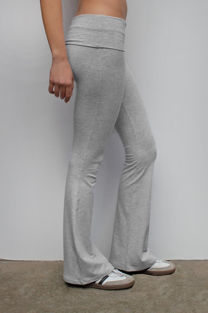 Cuffed pants | Subdued