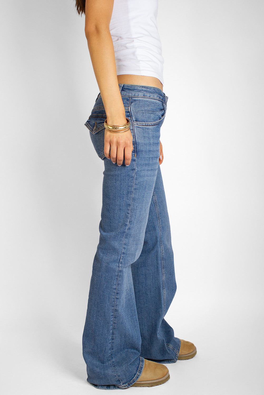 Low waist flared jeans | Subdued