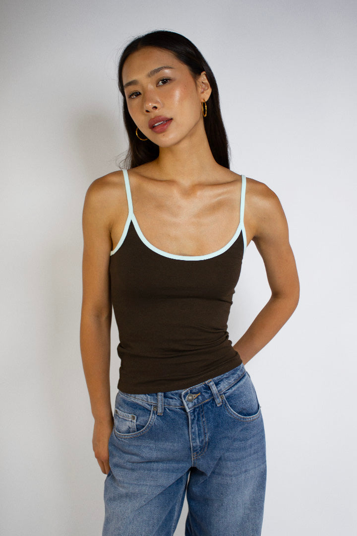 Scoop neckline top | Subdued