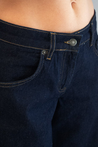 Low waist jeans | Subdued