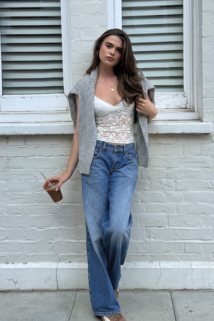 Low waist jeans | Subdued
