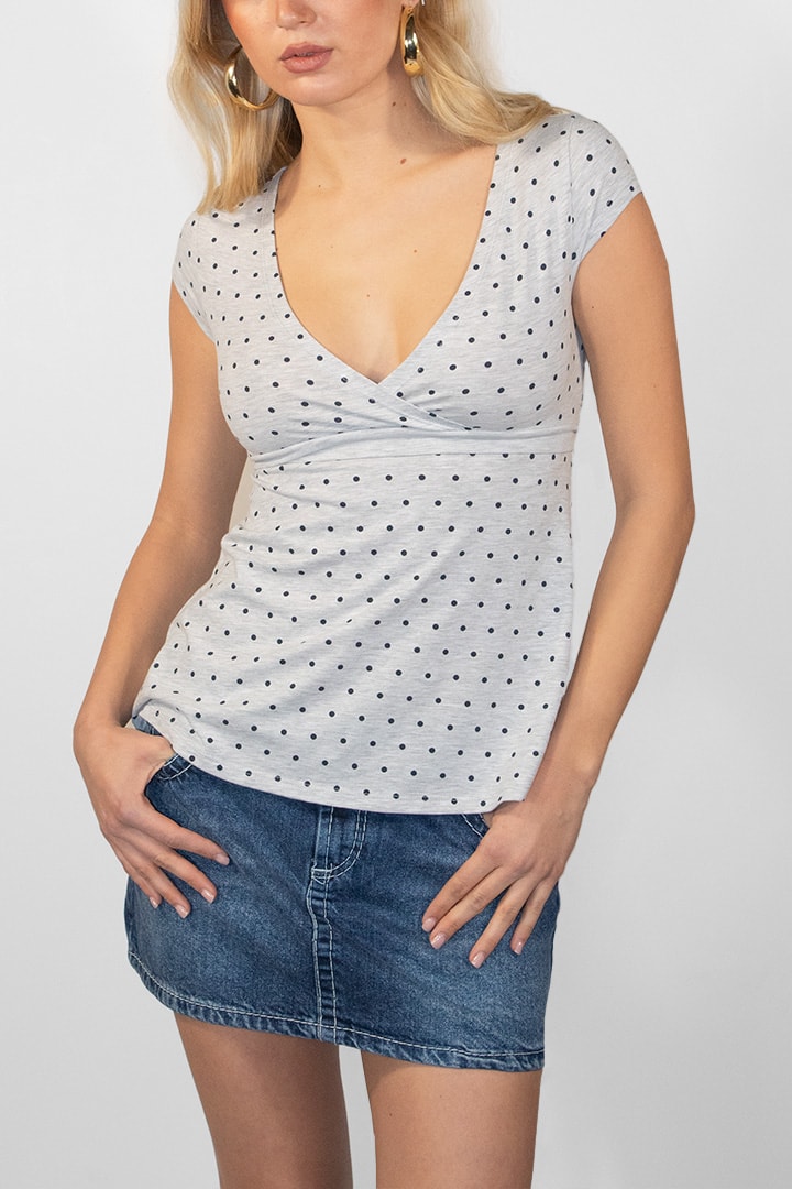 V-neck T-shirt with a band | Subdued
