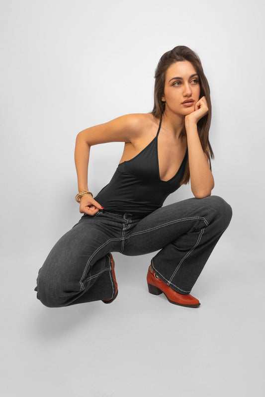 V-neck top | Subdued