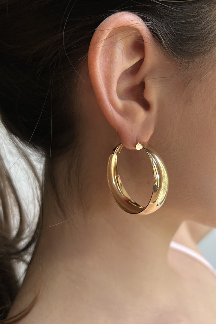 Hoop earrings | Subdued