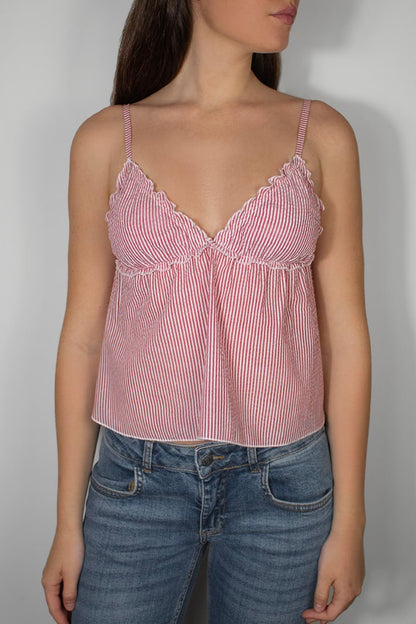 Top with ruffles | Subdued