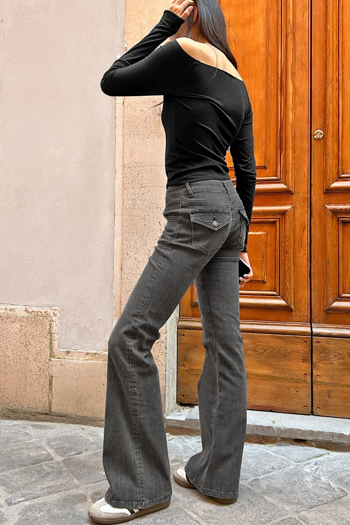 Low waist flared jeans | Subdued