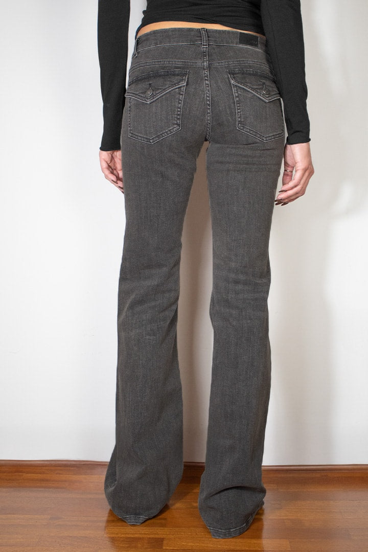 Low waist flared jeans | Subdued