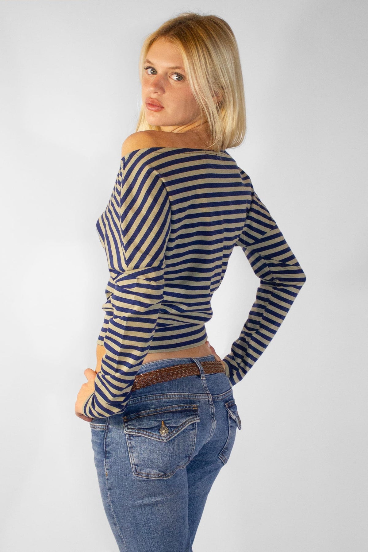 Asymmetrical T-shirt | Subdued
