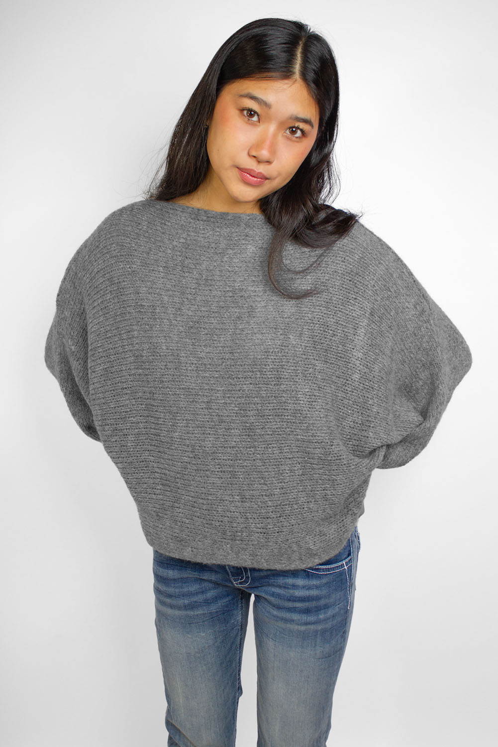 Cross-over sweater at the back | Subdued