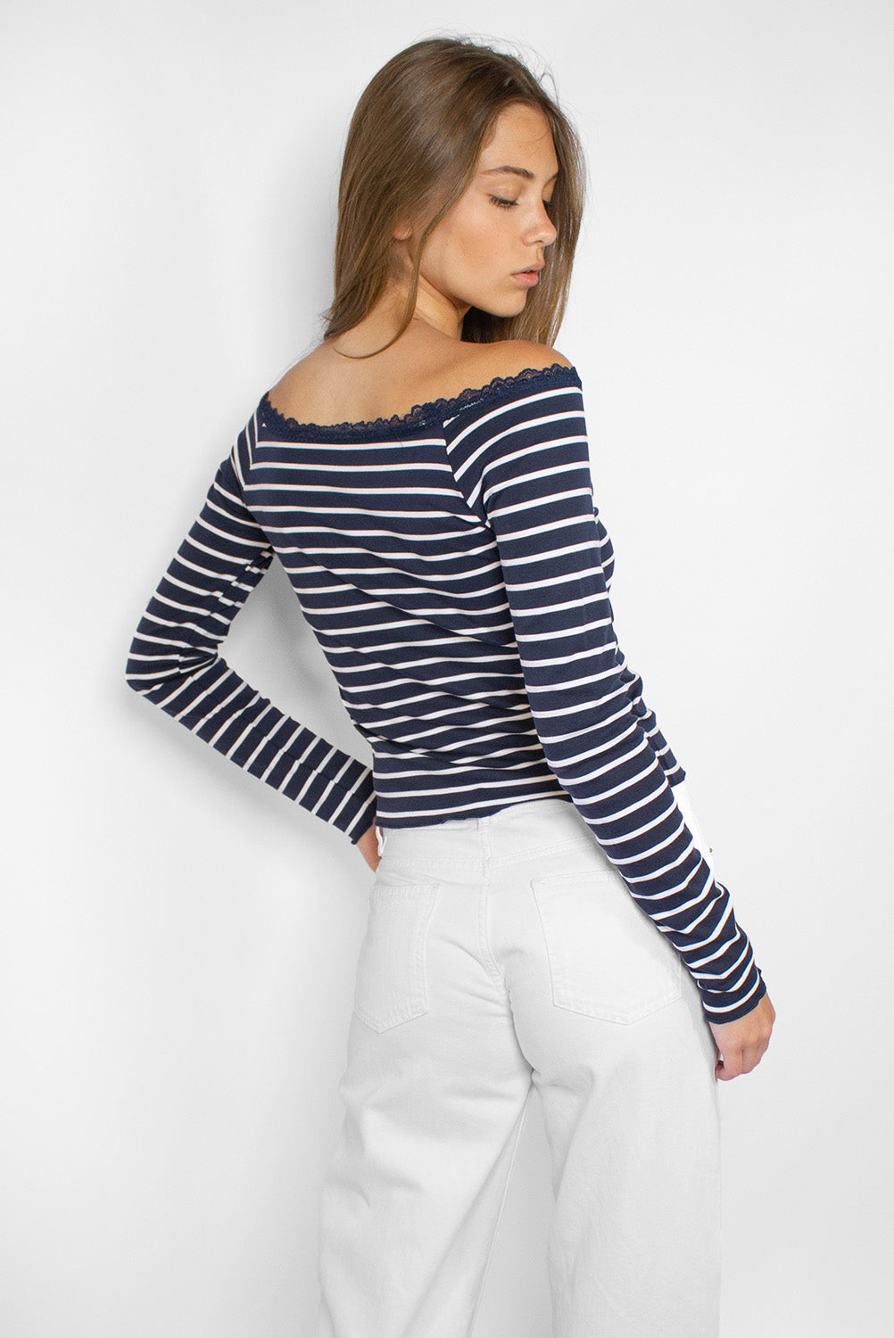 Boat neck T-shirt with lace | Subdued