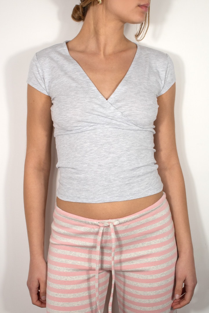 Cross-neck T-shirt | Subdued