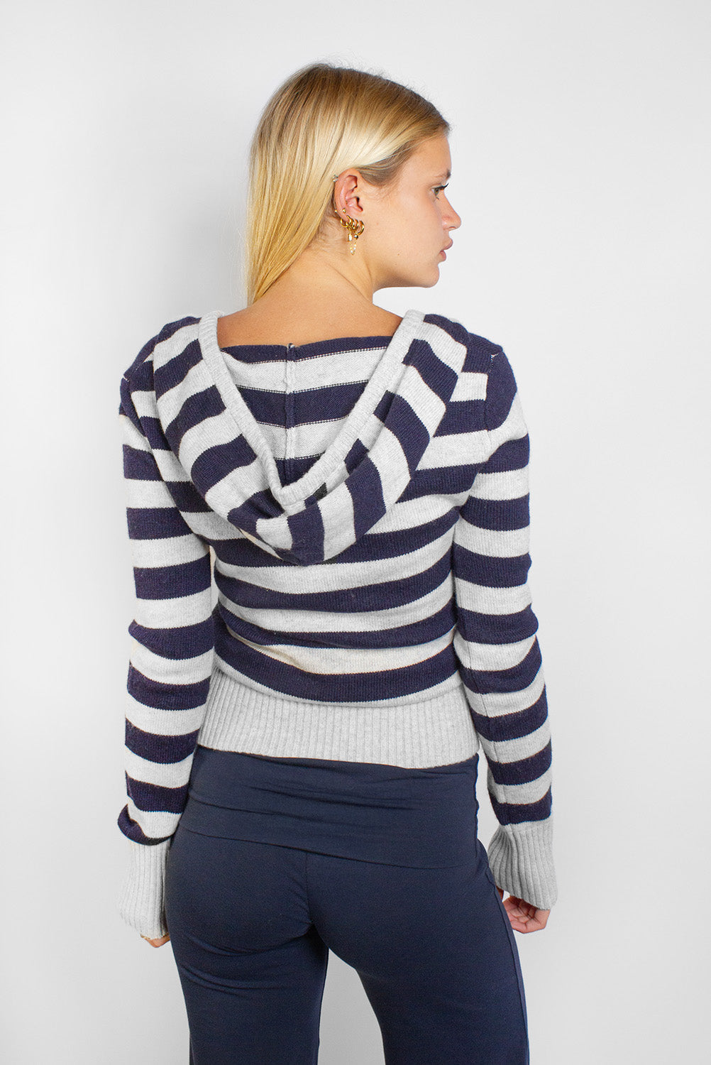 Hooded sweater | Subdued