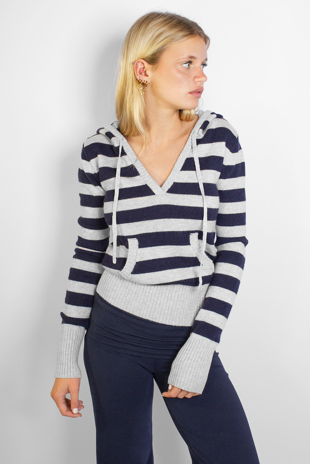 Hooded sweater | Subdued