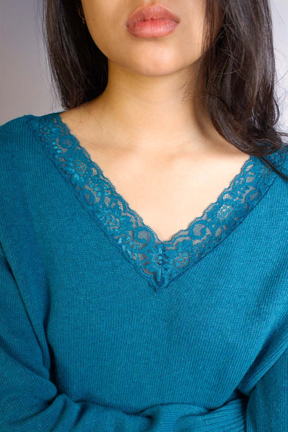 V-neck sweater with lace trim | Subdued