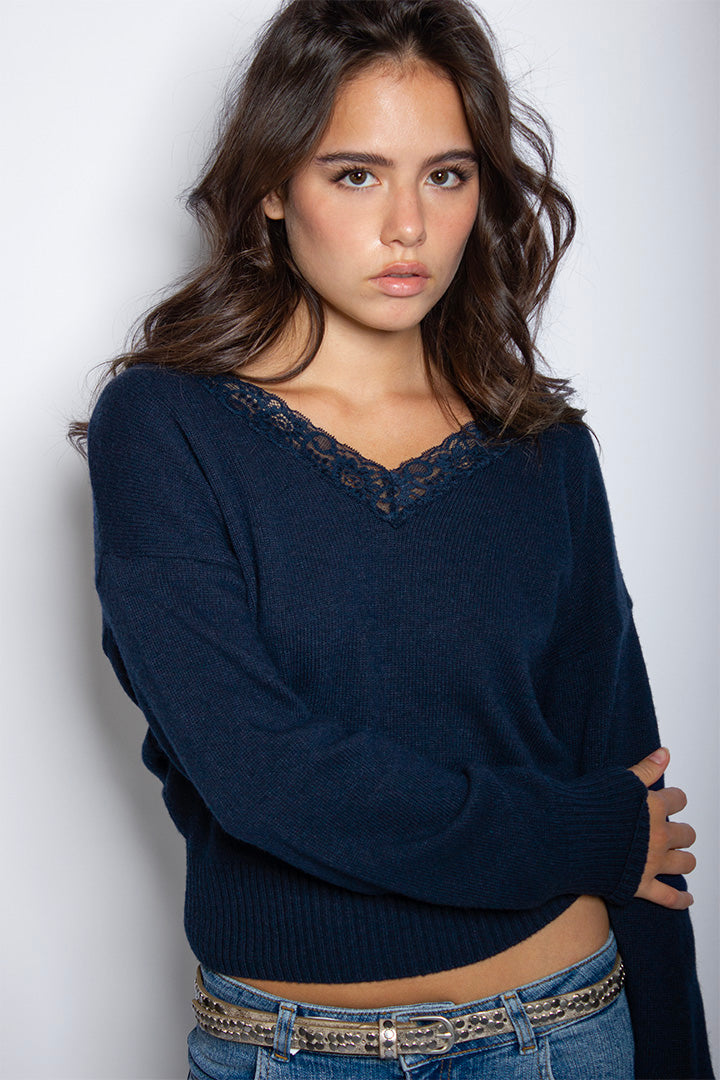 V-neck sweater with lace trim | Subdued