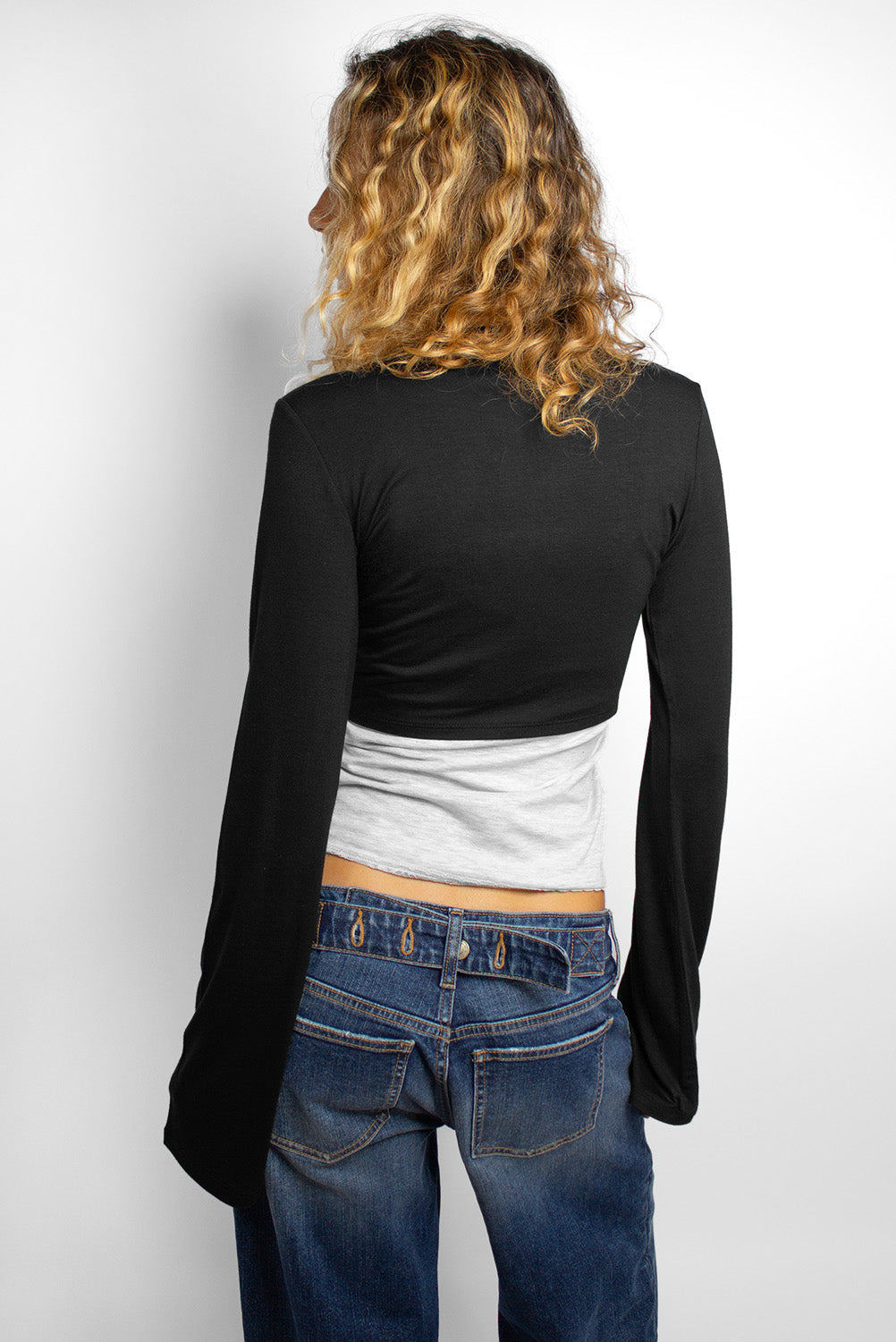 Shrug | Subdued