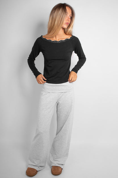 T-shirt with a boat neckline and lace | Subdued