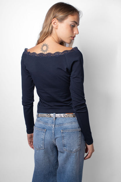 T-shirt with a boat neckline and lace | Subdued