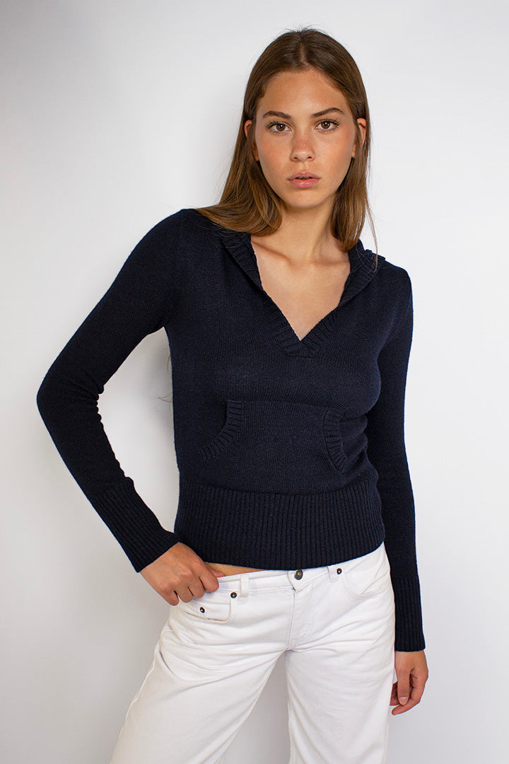 Hooded V-neck sweater | Subdued