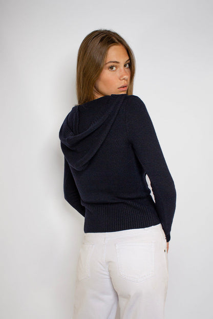 Hooded V-neck sweater | Subdued