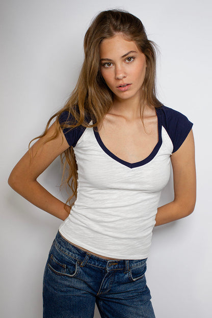 V-neck T-shirt | Subdued