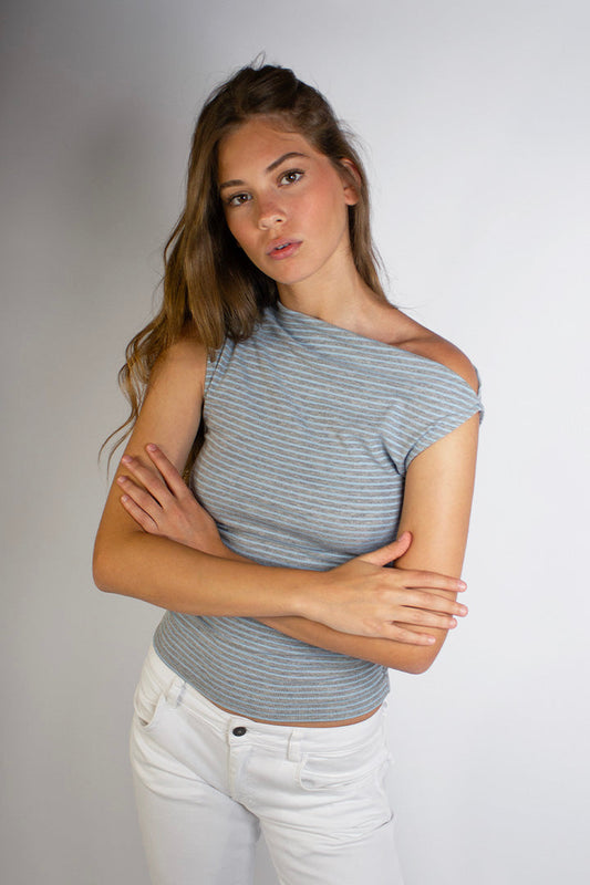 Asymmetrical neckline top | Subdued