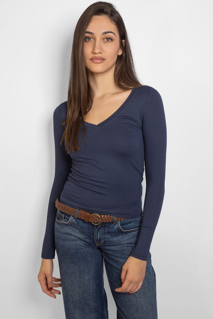 V-neck T-shirt | Subdued