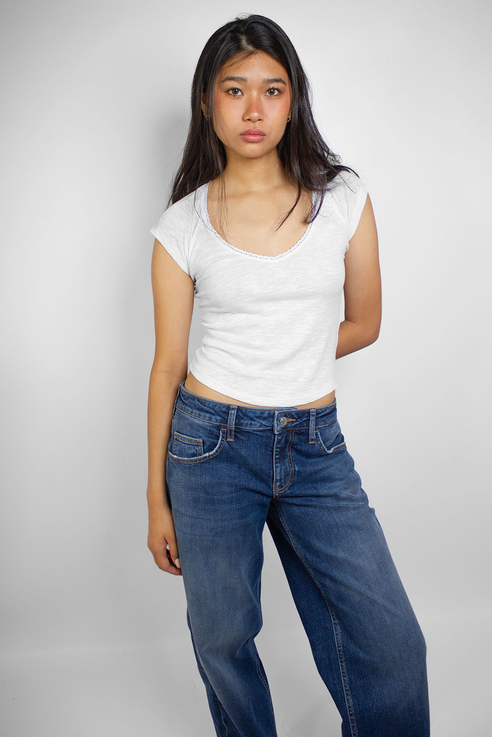 V-neck T-shirt | Subdued