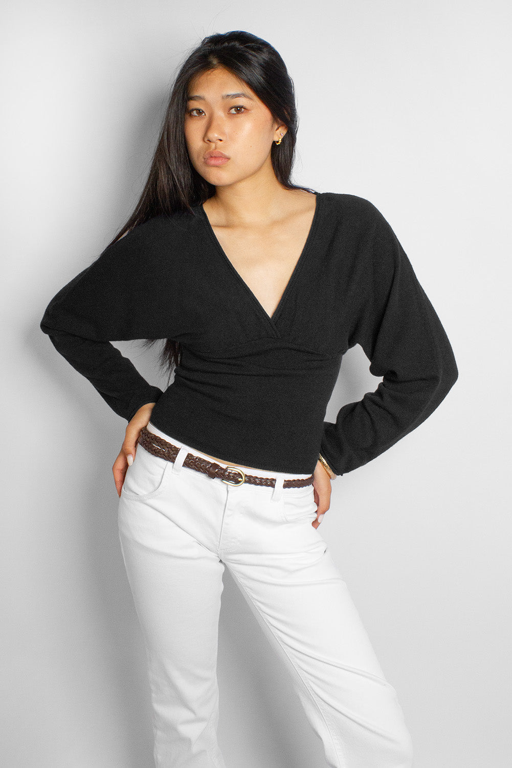 V-neck sweater | Subdued