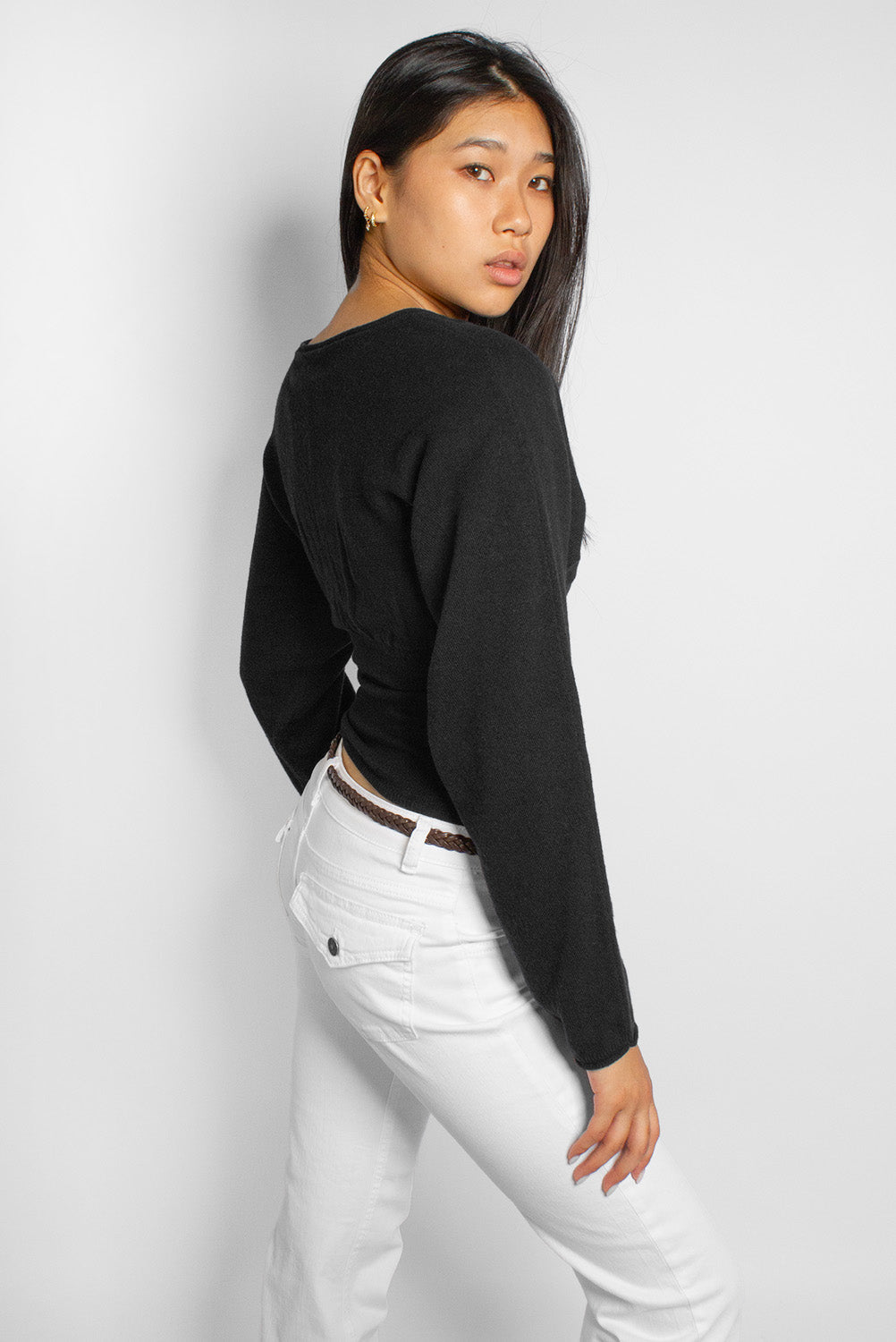V-neck sweater | Subdued