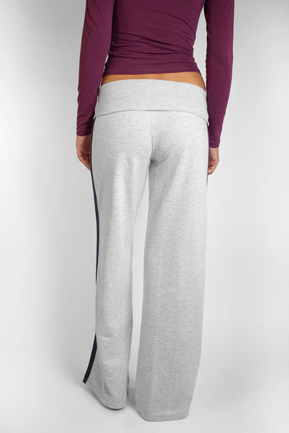 Wide-leg joggers with a side stripe | Subdued